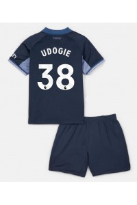 Fotbalové Dres Tottenham Hotspur Destiny Udogie #38 Dětské Venkovní Oblečení 2023-24 Krátký Rukáv (+ trenýrky)